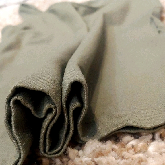 Tank top - Picture 2 of 4